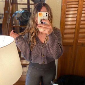 URBAN OUTFITTERS CROP TOP CARDIGAN